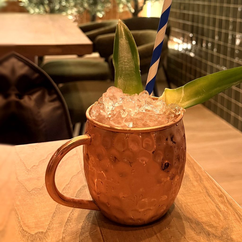Moscow Mule, cóctel de La Torre Café en Aspe
