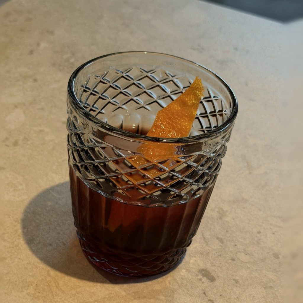Negroni, cóctel de La Torre Café en Aspe